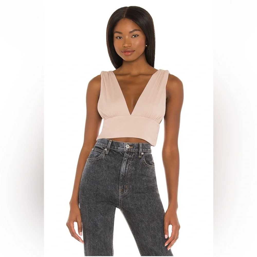 Superdown Victoria Ruched Top - Picture 1 of 4
